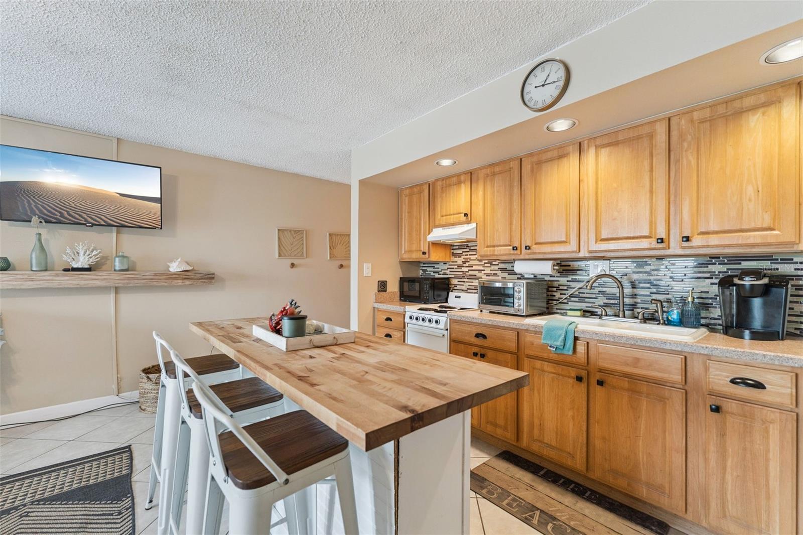 MARINERS COVE CONDO - Residential