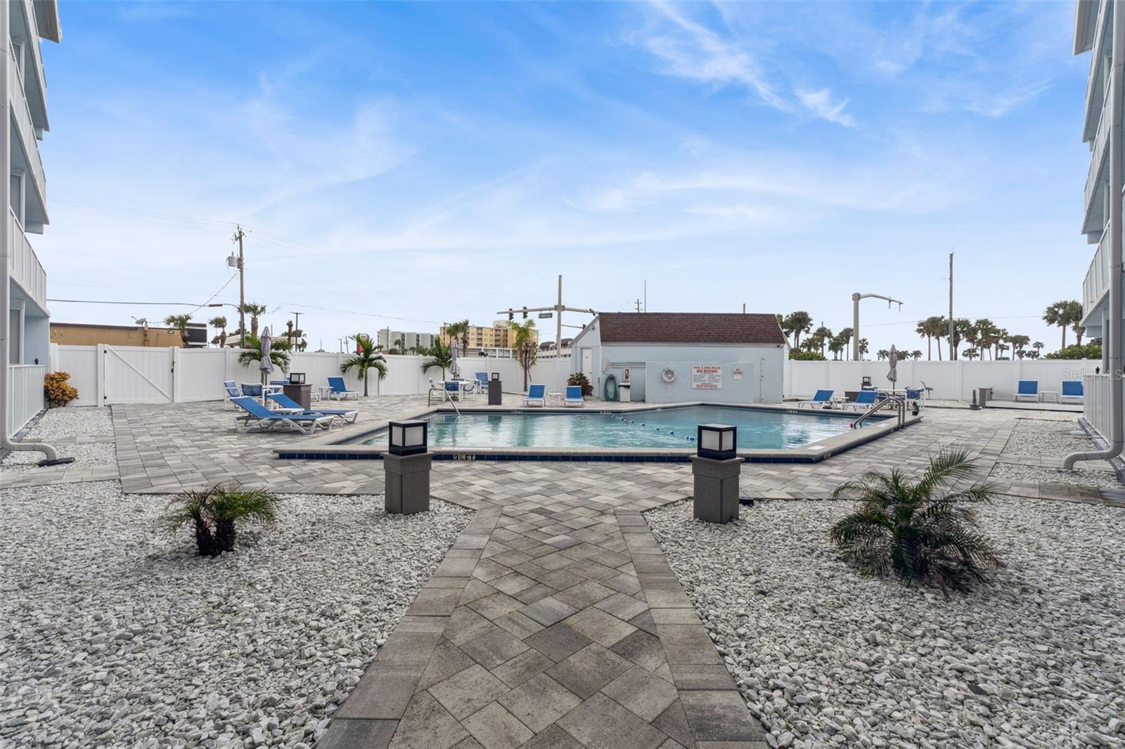 MARINERS COVE CONDO - Residential