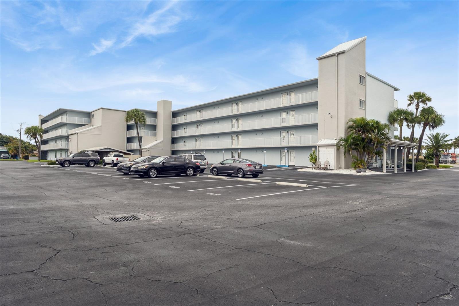 MARINERS COVE CONDO - Residential