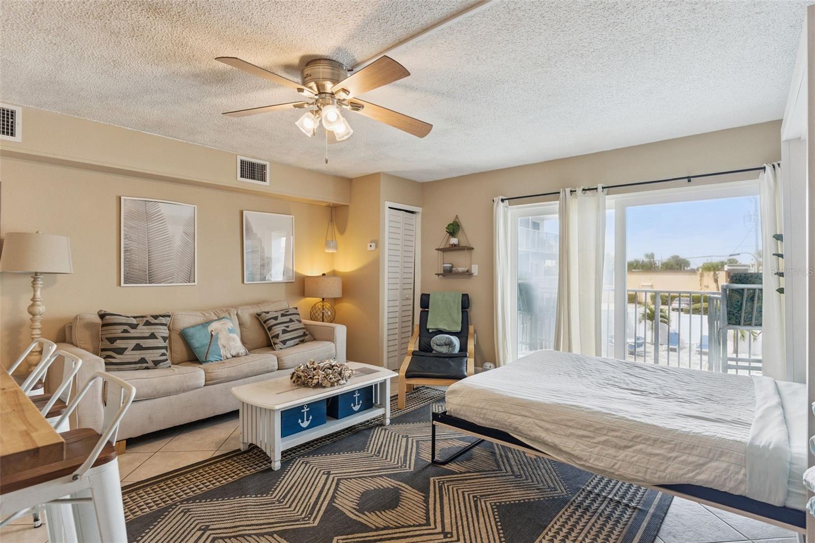 MARINERS COVE CONDO - Residential