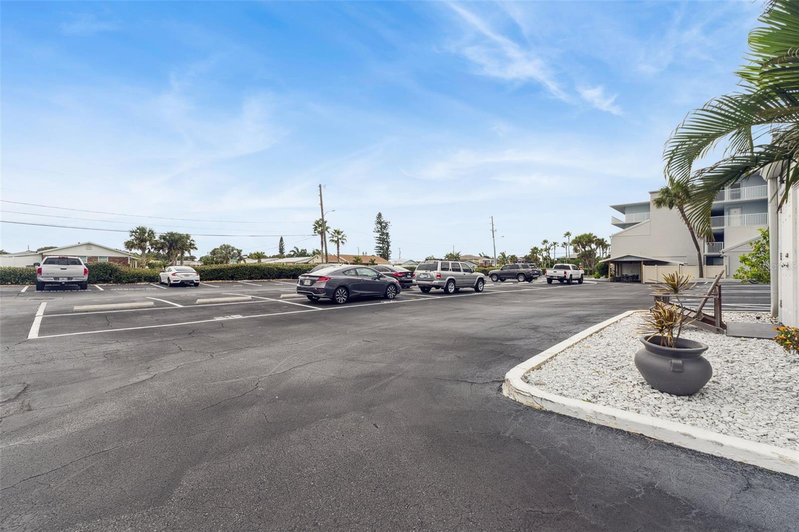 MARINERS COVE CONDO - Residential