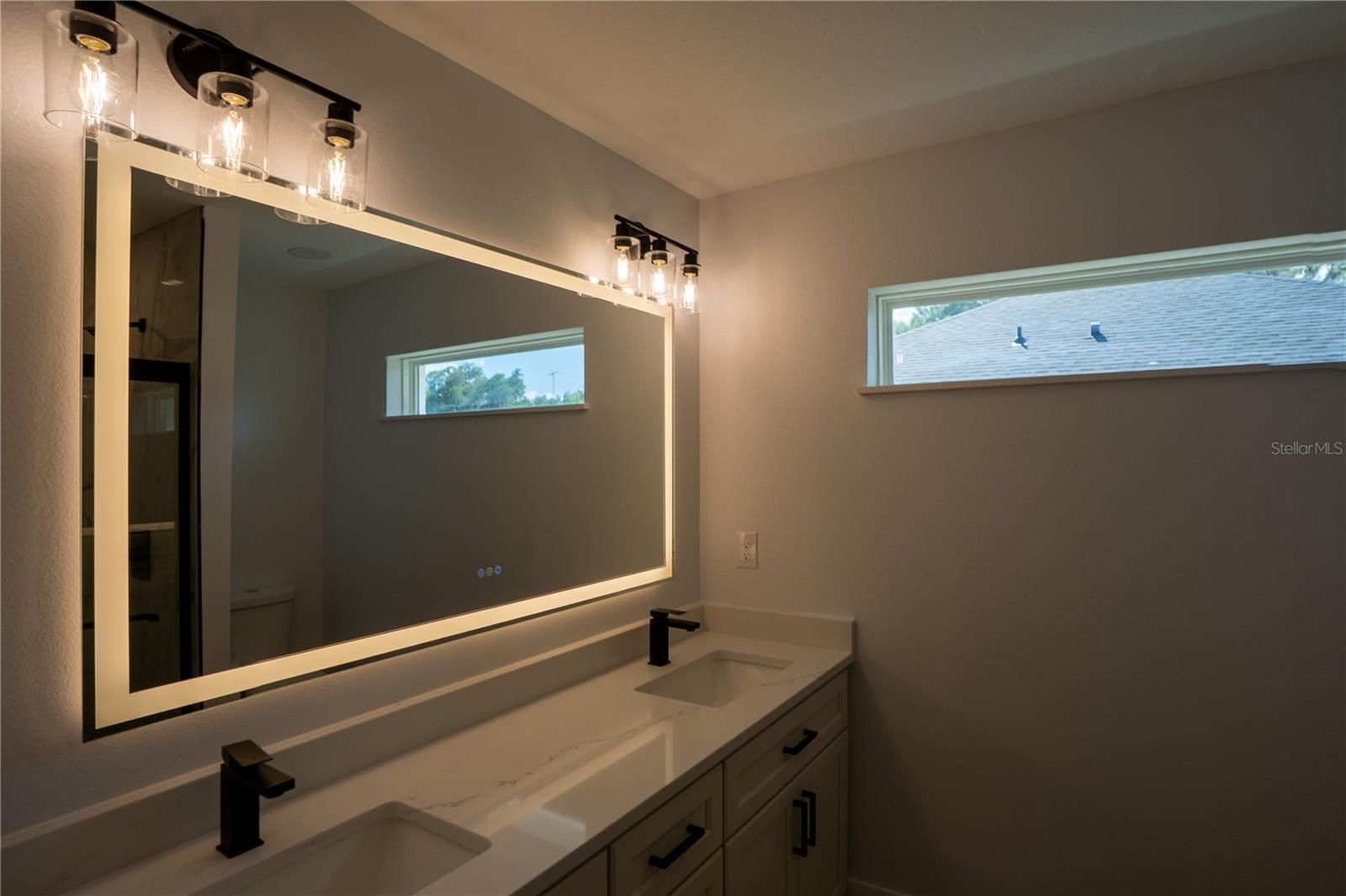 ROLLING RANCH ESTATE - Residential