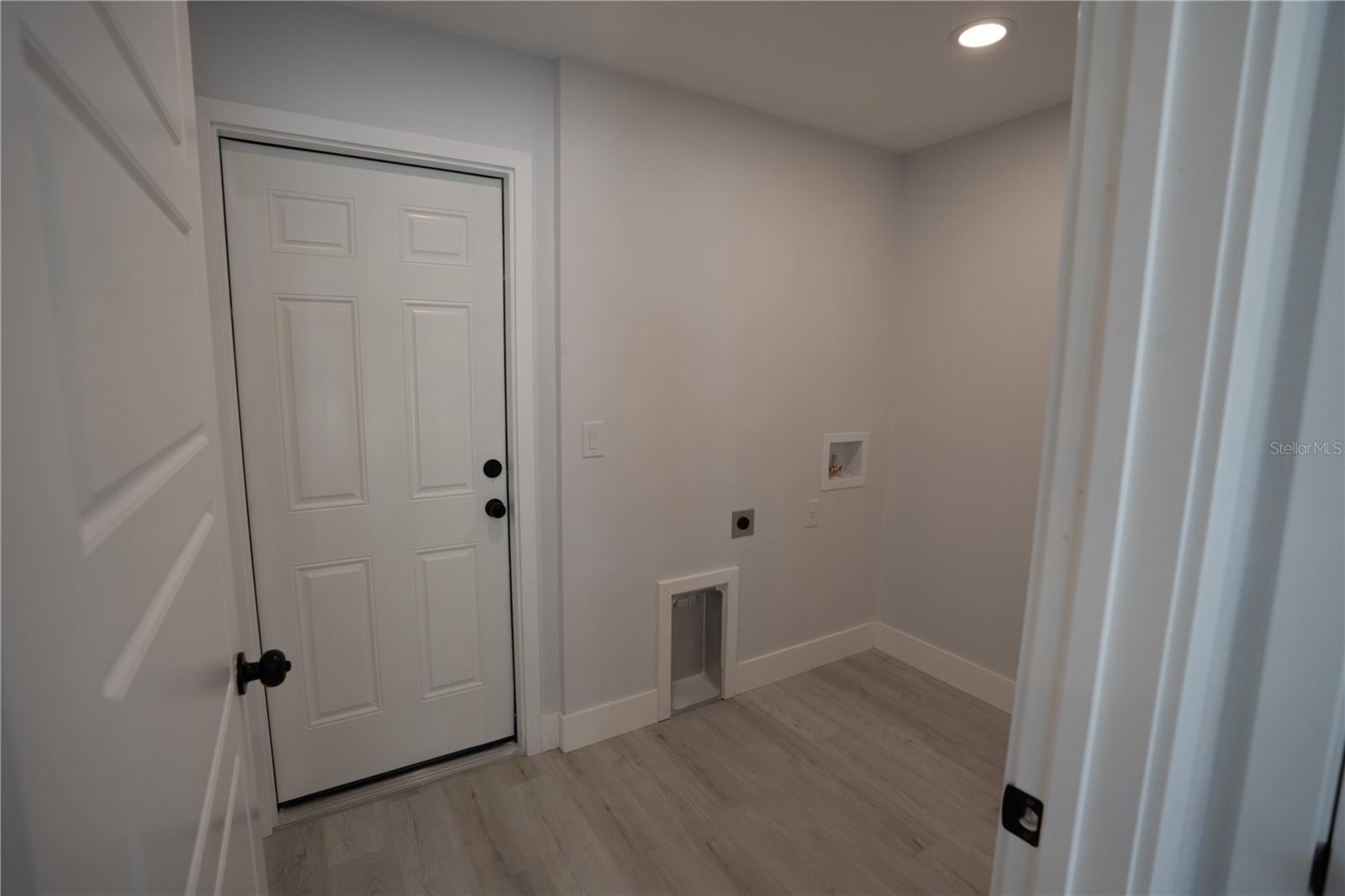 ROLLING RANCH ESTATE - Residential