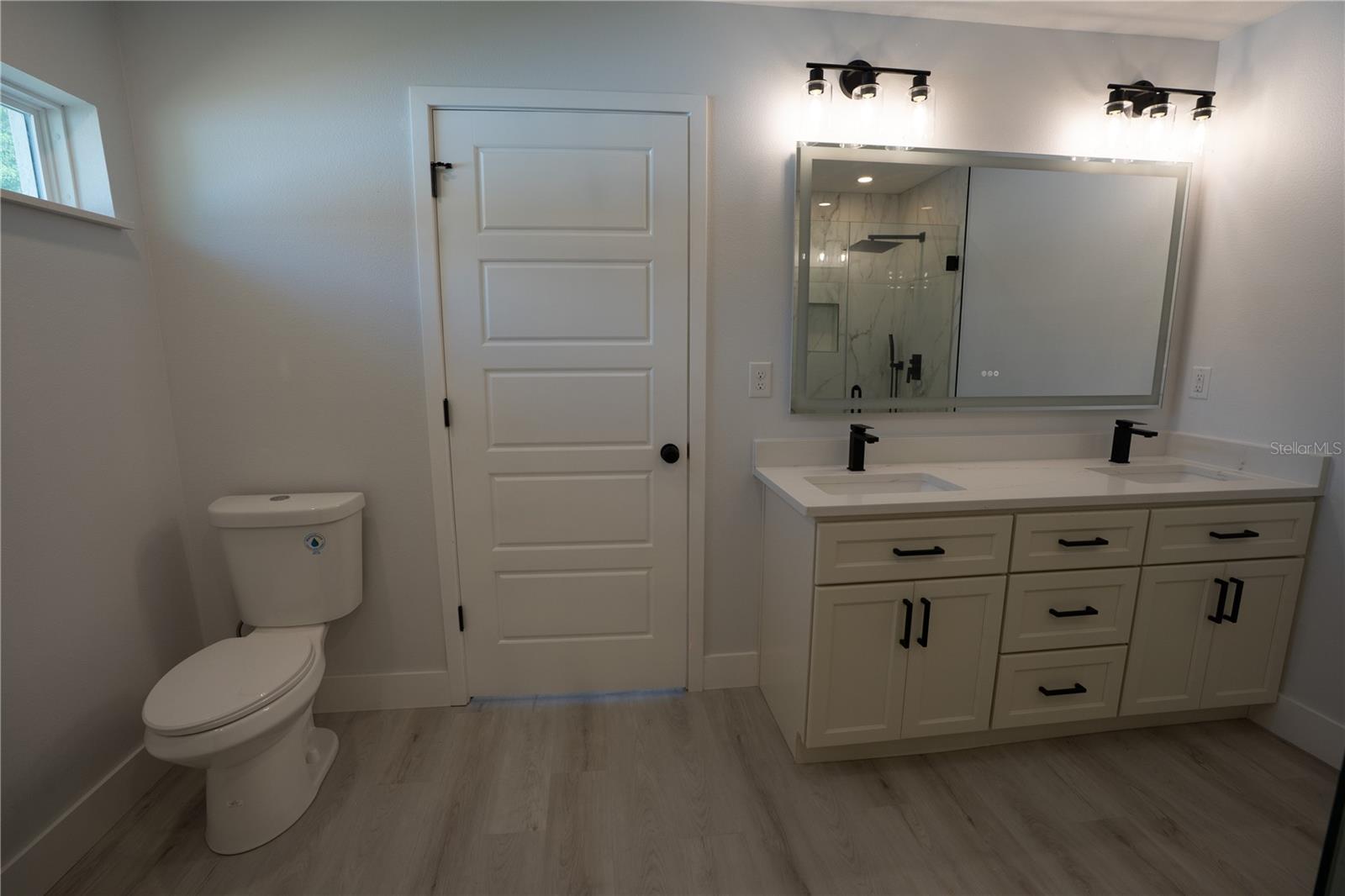 ROLLING RANCH ESTATE - Residential