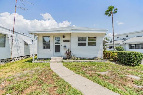 Photo of 605 Michigan Boulevard #13, Dunedin, FL 34698 (MLS # TB8384868)