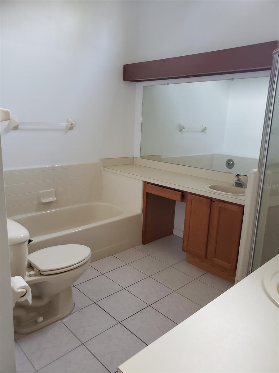 Pine Island Ph 01 - Residential Lease