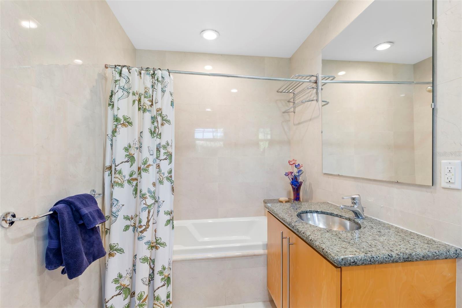 SNELL & HAMLETTS NORTH SHORE ADD - Residential