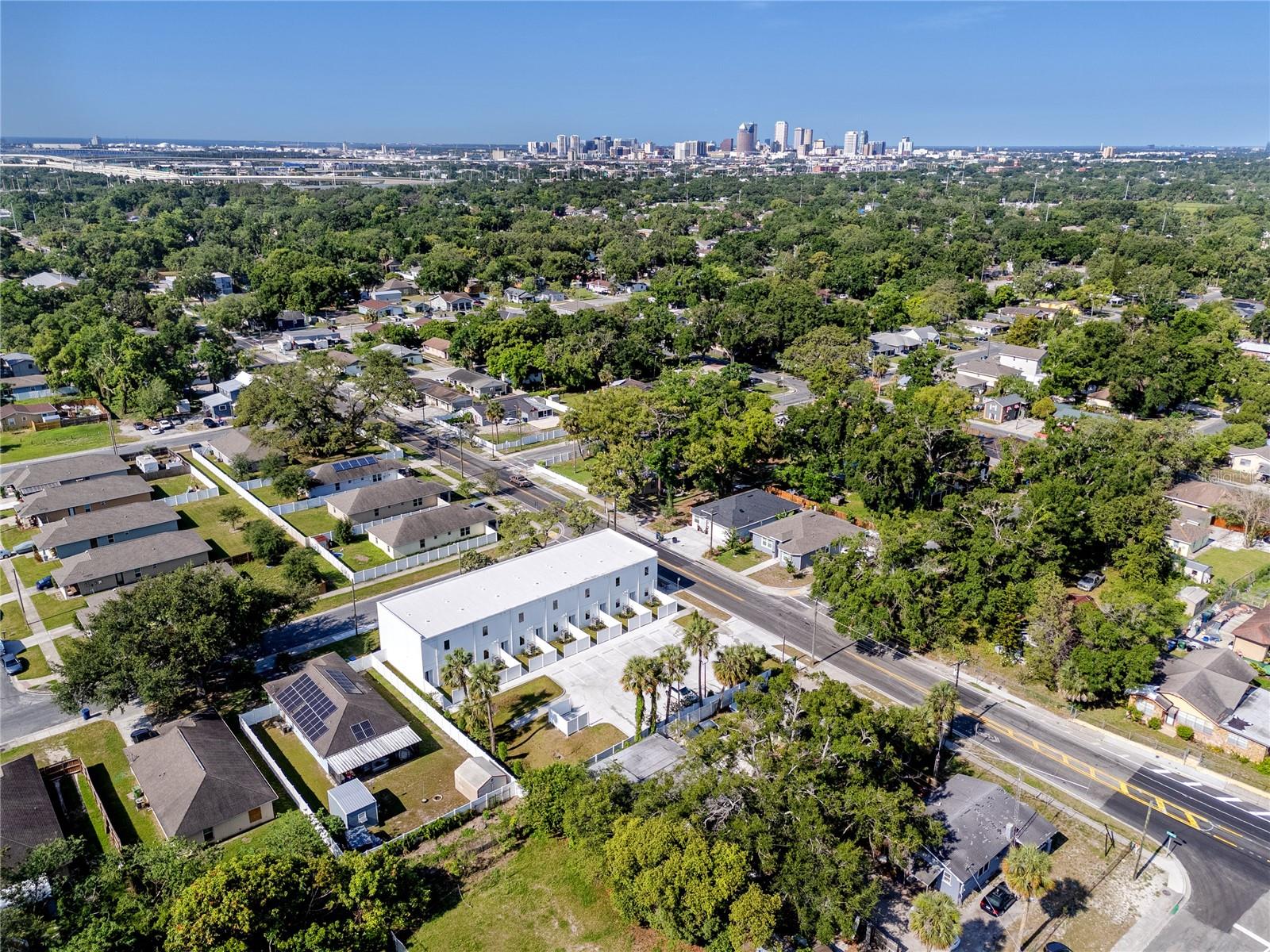 SOMERSET ON 34TH STREET TOWNHOMES - Residential