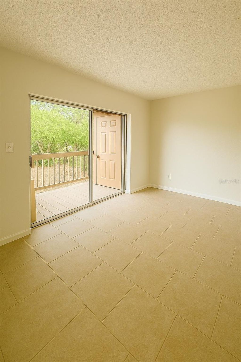 Photo of 7520 Needle Leaf Place #40, Tampa, FL 33617 (MLS # A4688933)