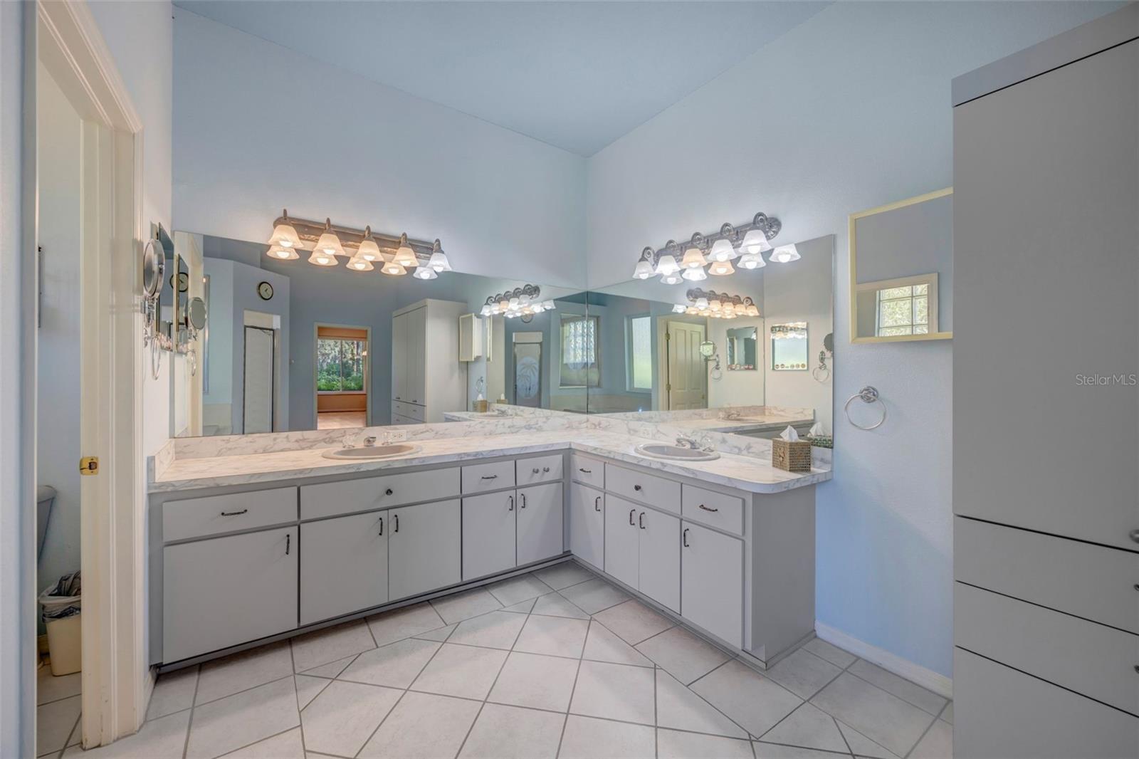 PRESTON HOLLOW - Residential