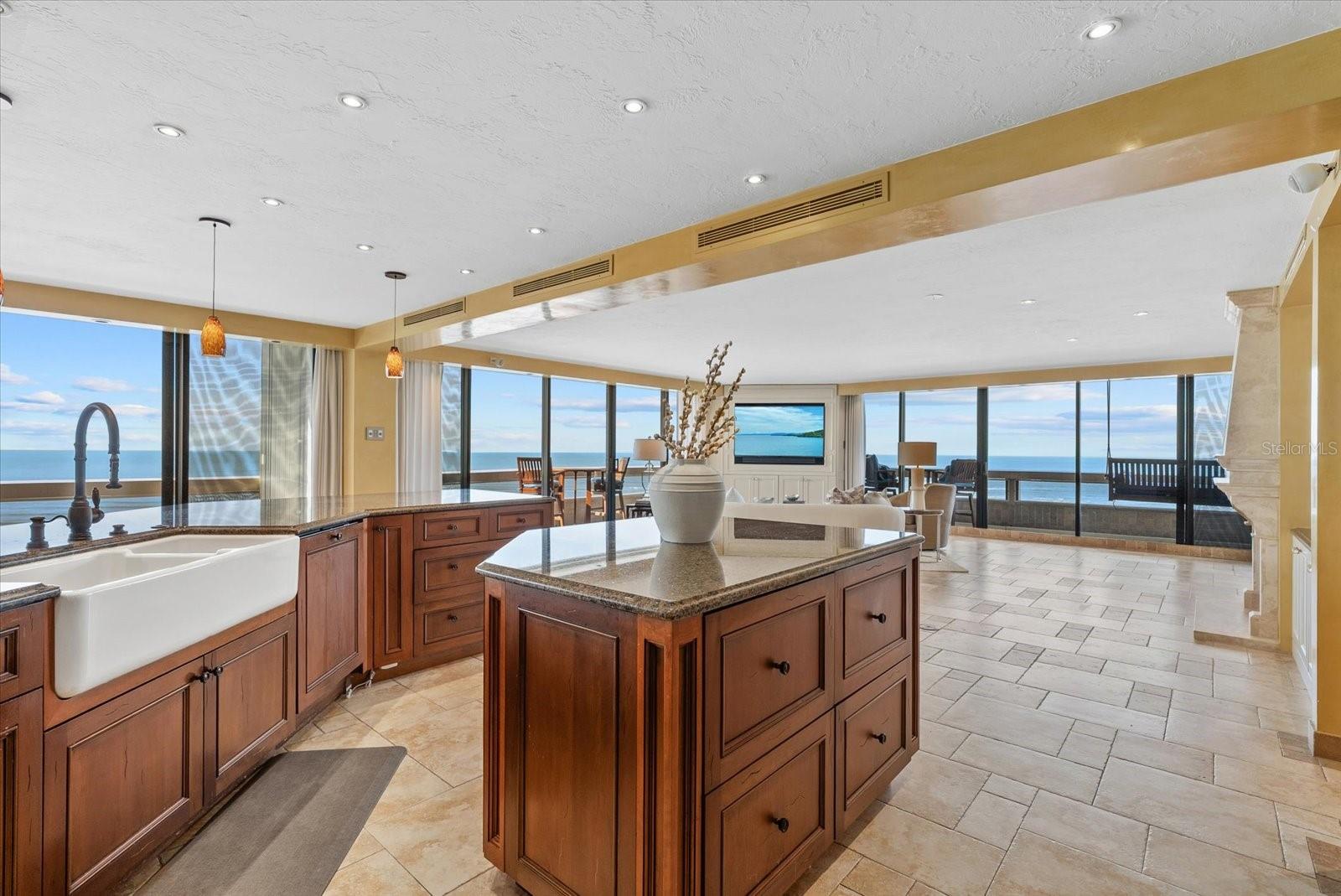 TERRACE - Residential