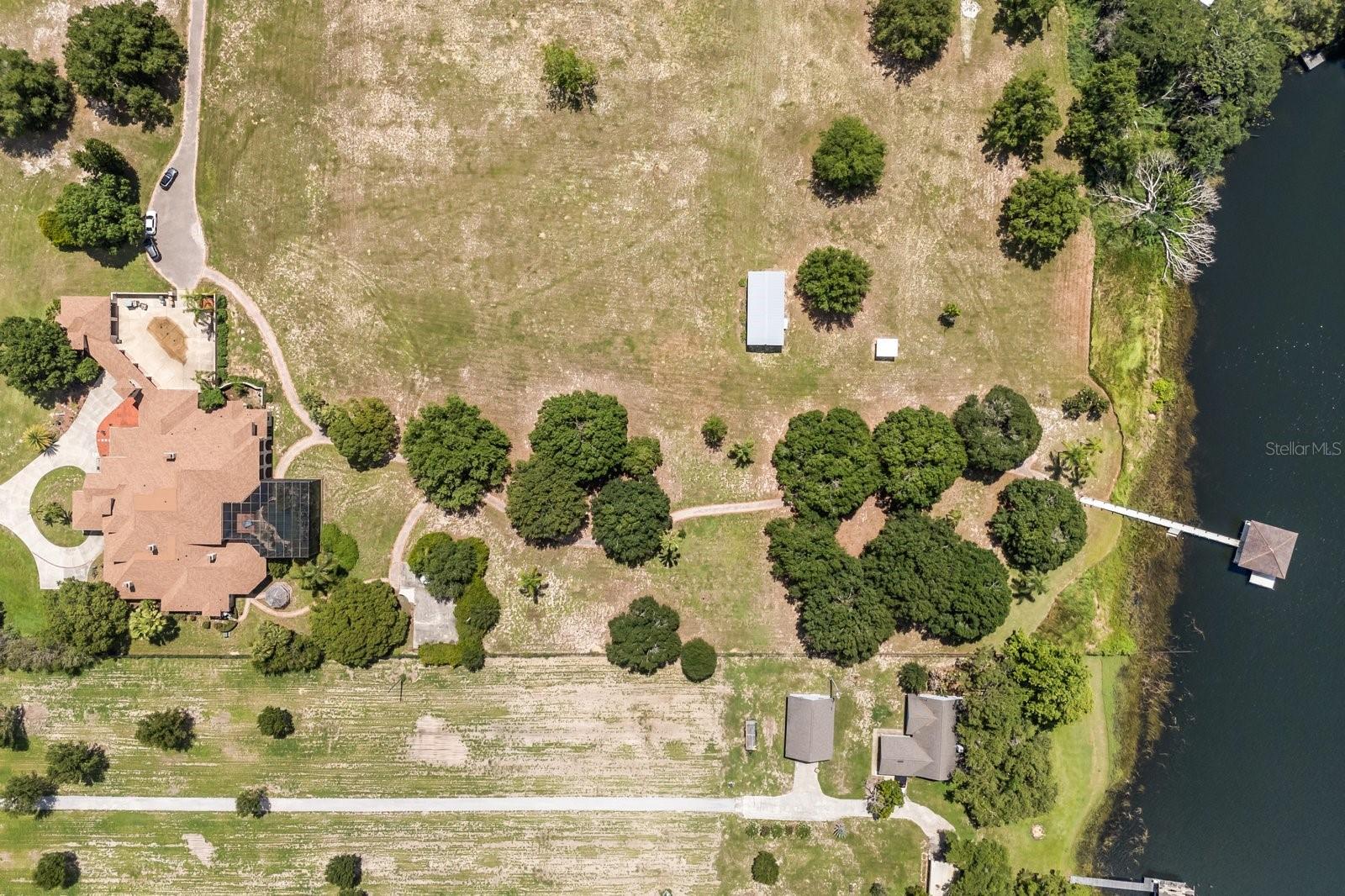 POSTAL GROVES - Residential