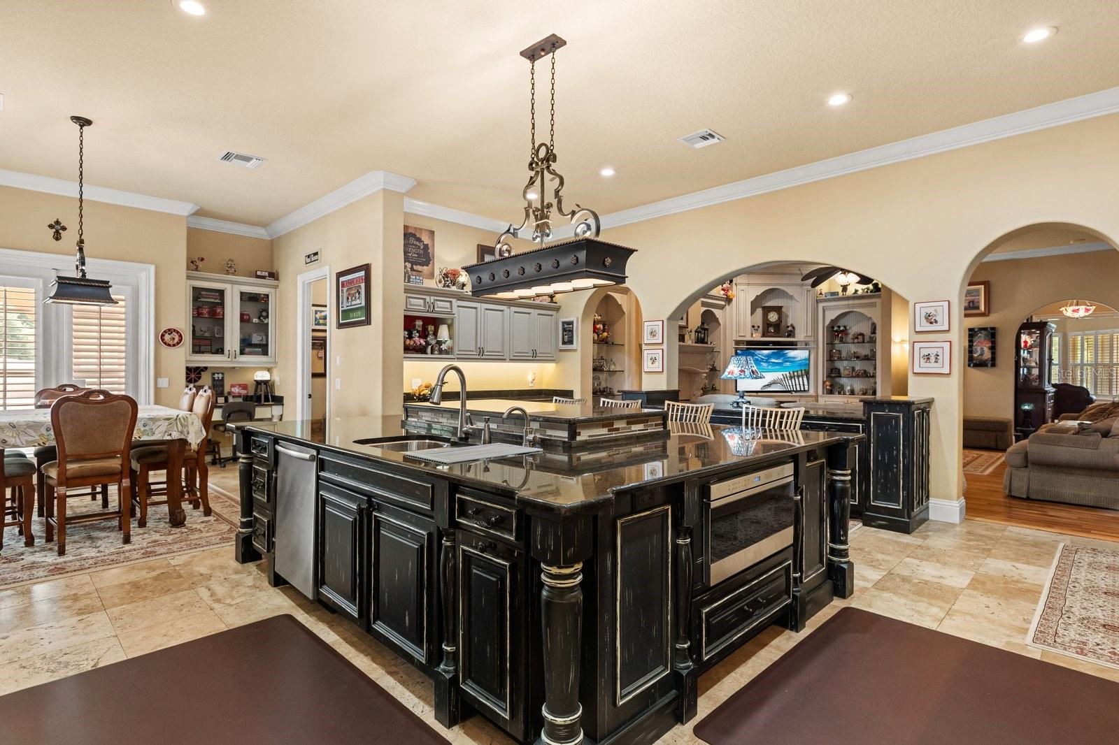 POSTAL GROVES - Residential