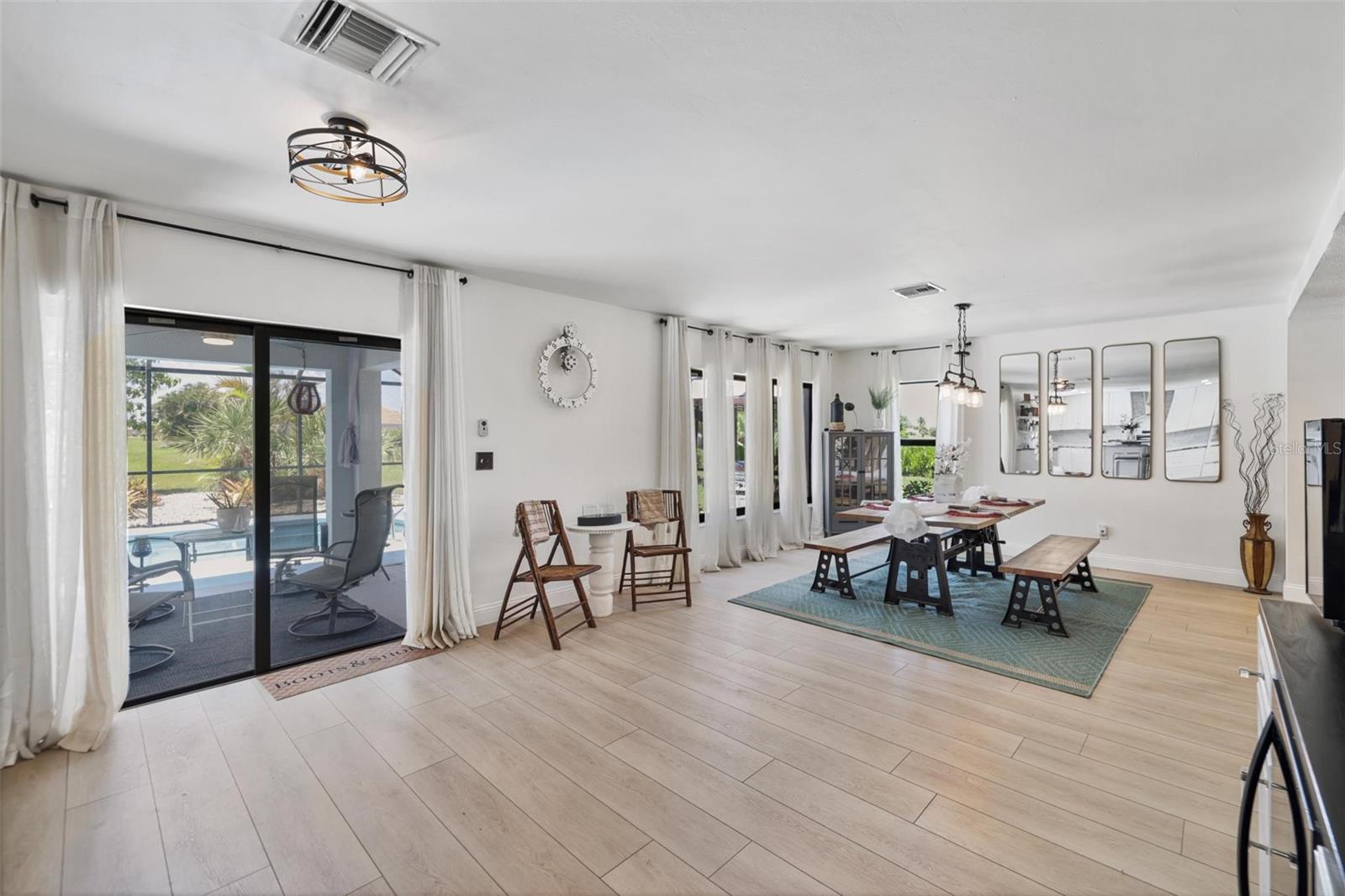 PUNTA GORDA ISLES SEC 21 - Residential