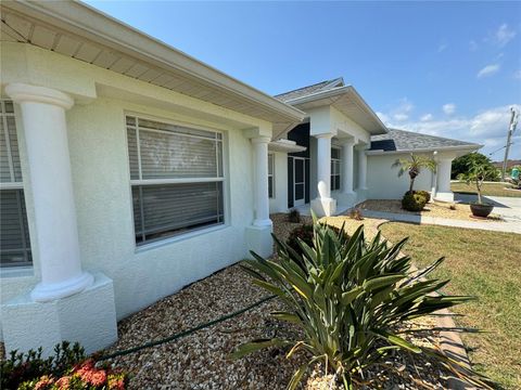 A home in PORT CHARLOTTE