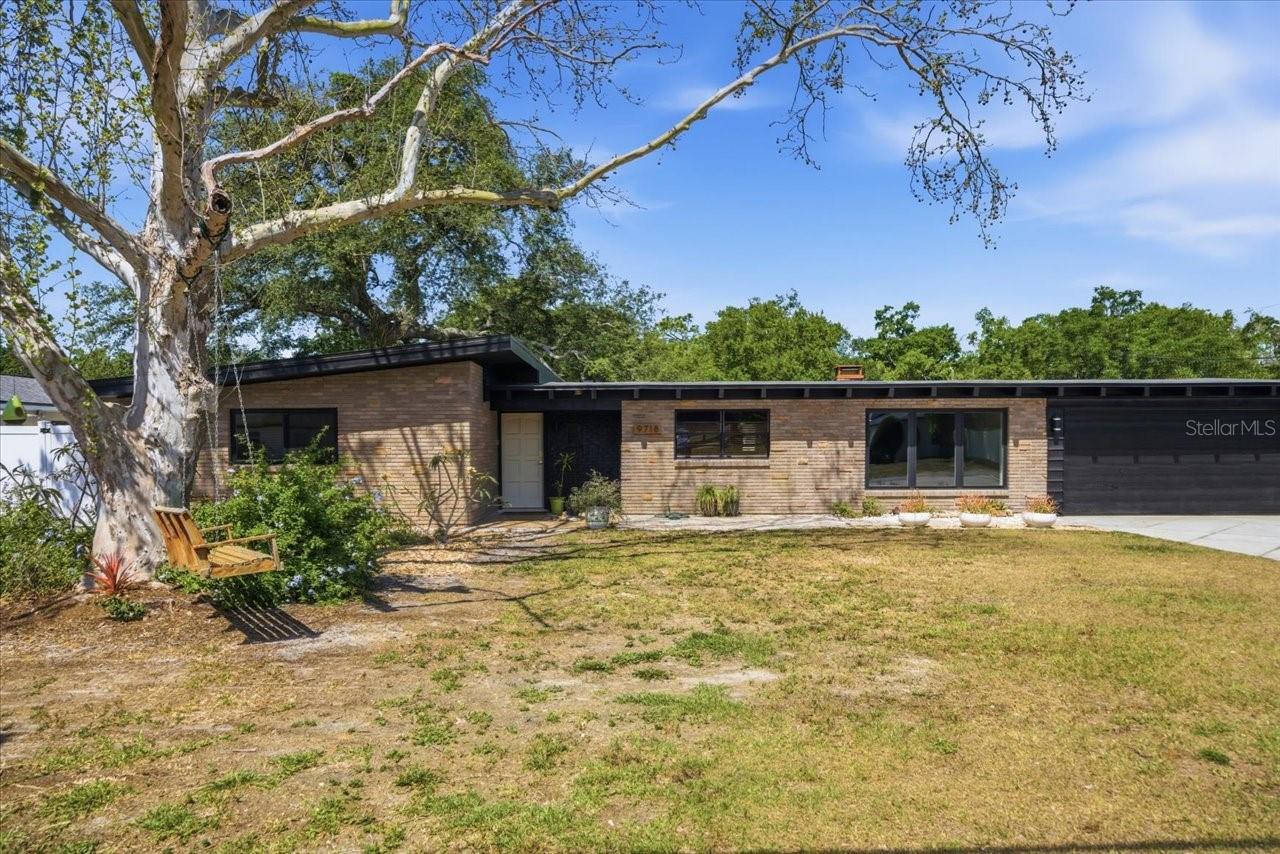 TAMPAS NORTH SIDE COUNTRY CLU - Residential
