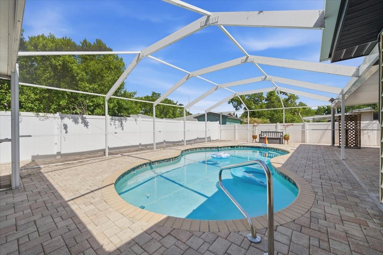 TAMPAS NORTH SIDE COUNTRY CLU - Residential