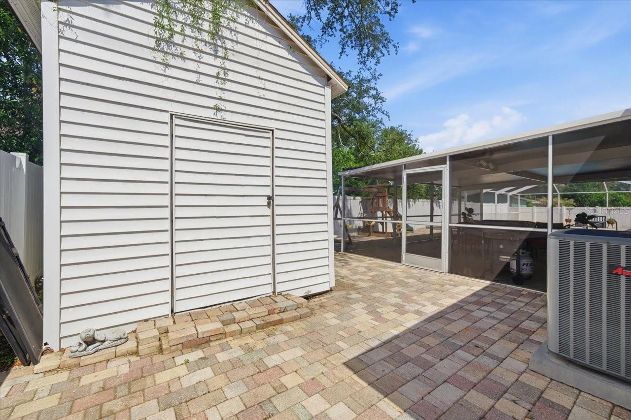 TAMPAS NORTH SIDE COUNTRY CLU - Residential