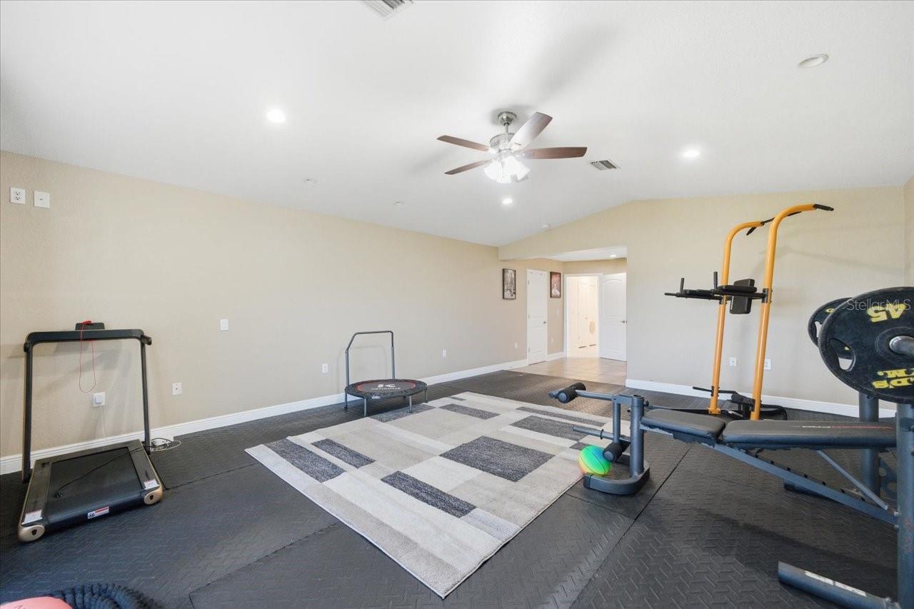 UNPLATTED - Residential