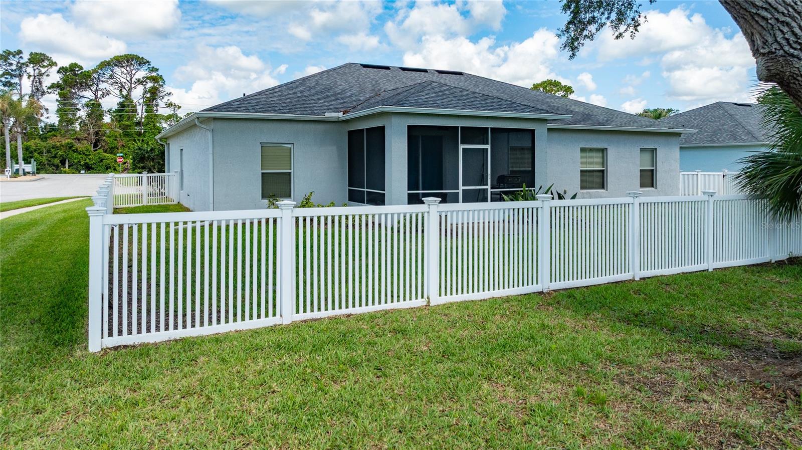 MARINERS GATE PH 01 - Residential