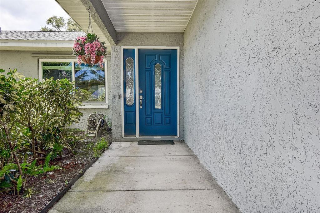 Photo of 9267 92nd Way, Largo, FL 33777 (MLS # TB8422933)