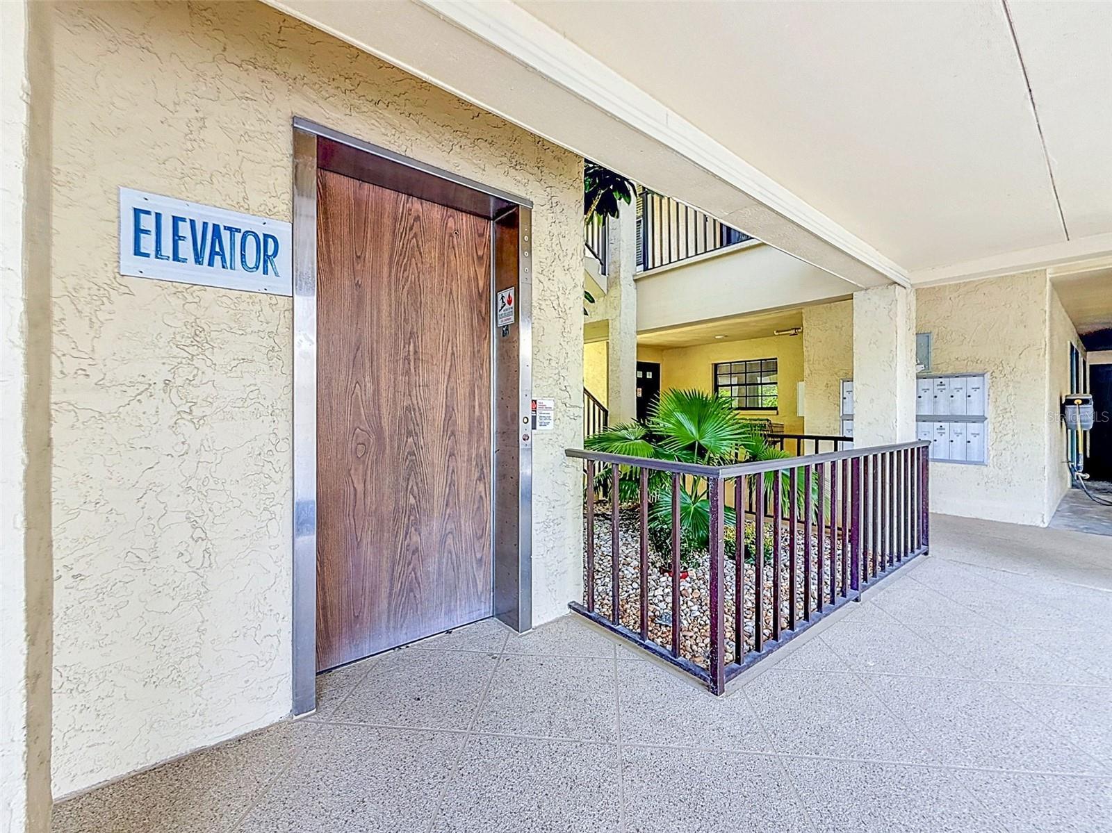 HARBOR POINTE CONDO - Residential