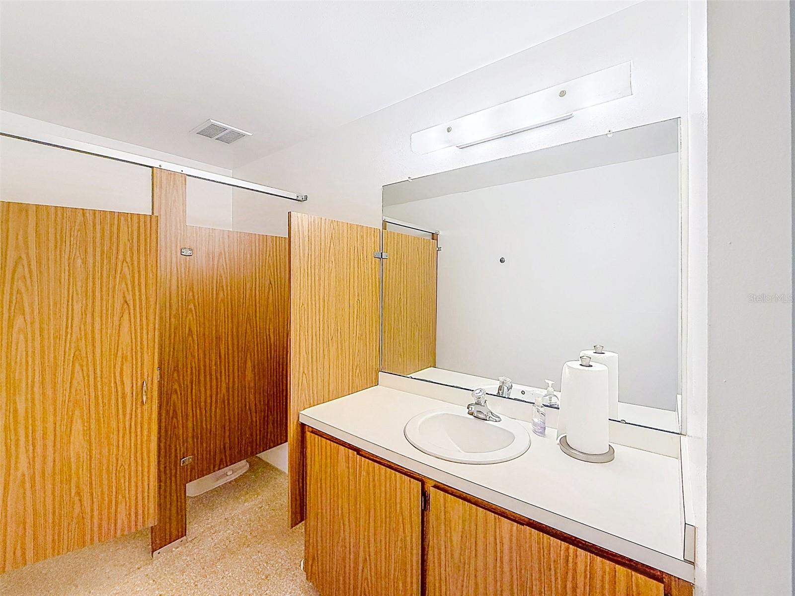 HARBOR POINTE CONDO - Residential