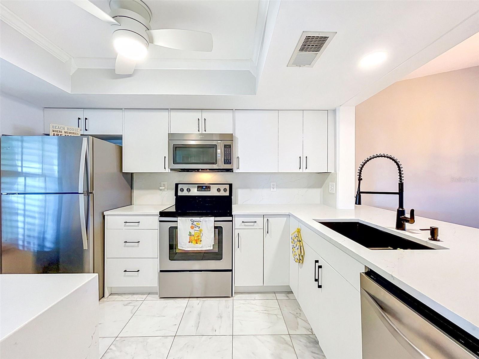 HARBOR POINTE CONDO - Residential