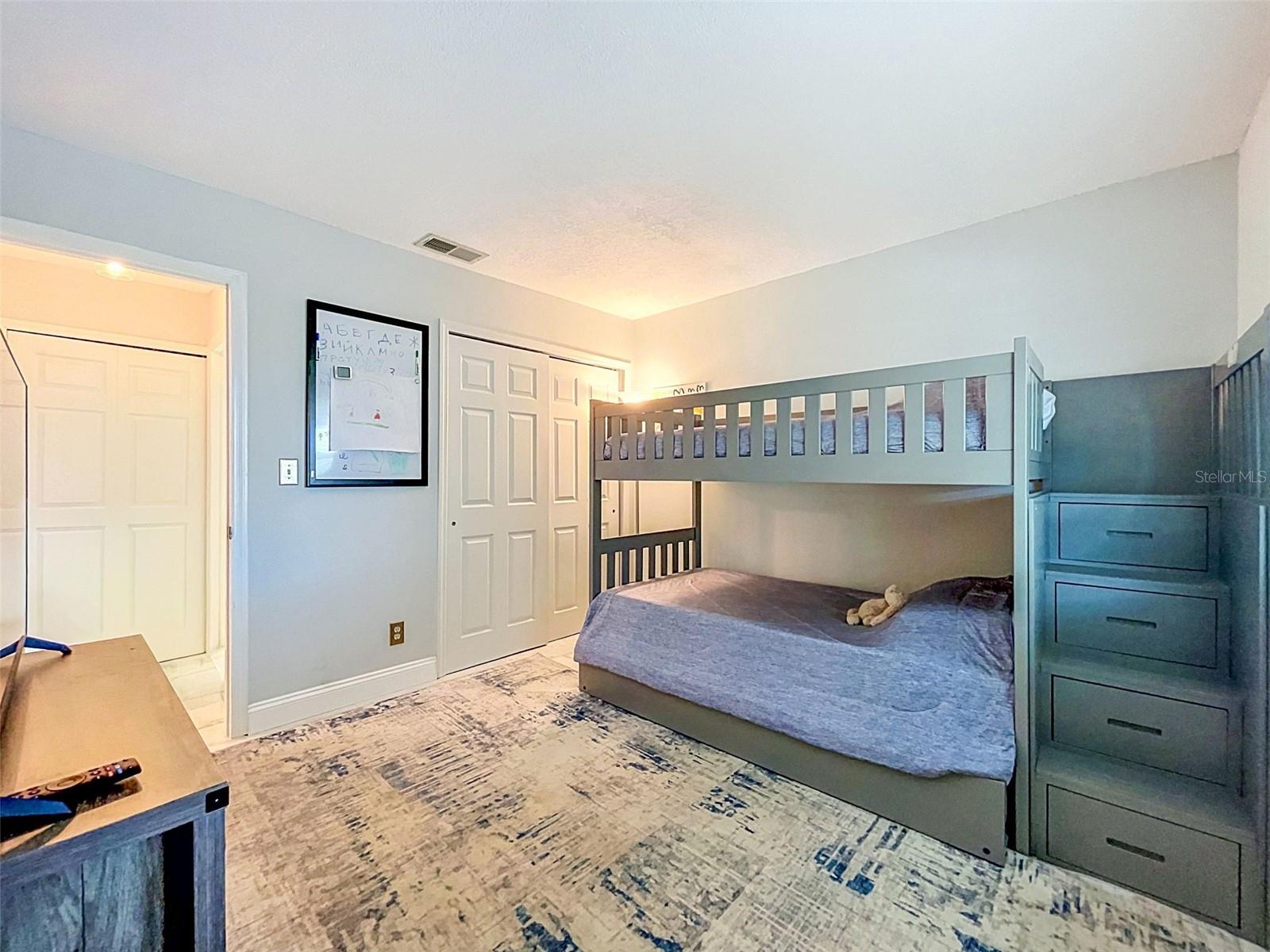 HARBOR POINTE CONDO - Residential