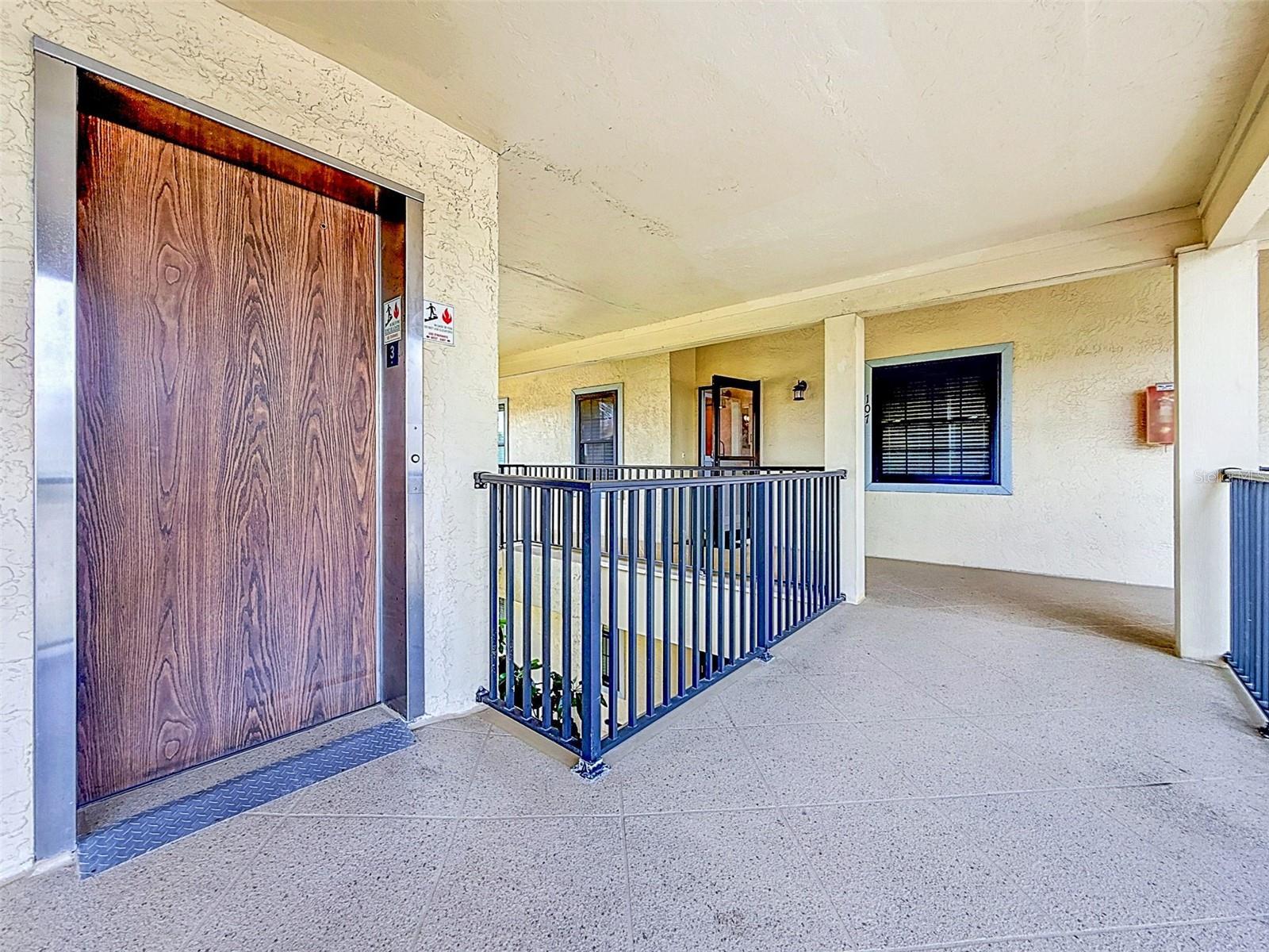 HARBOR POINTE CONDO - Residential
