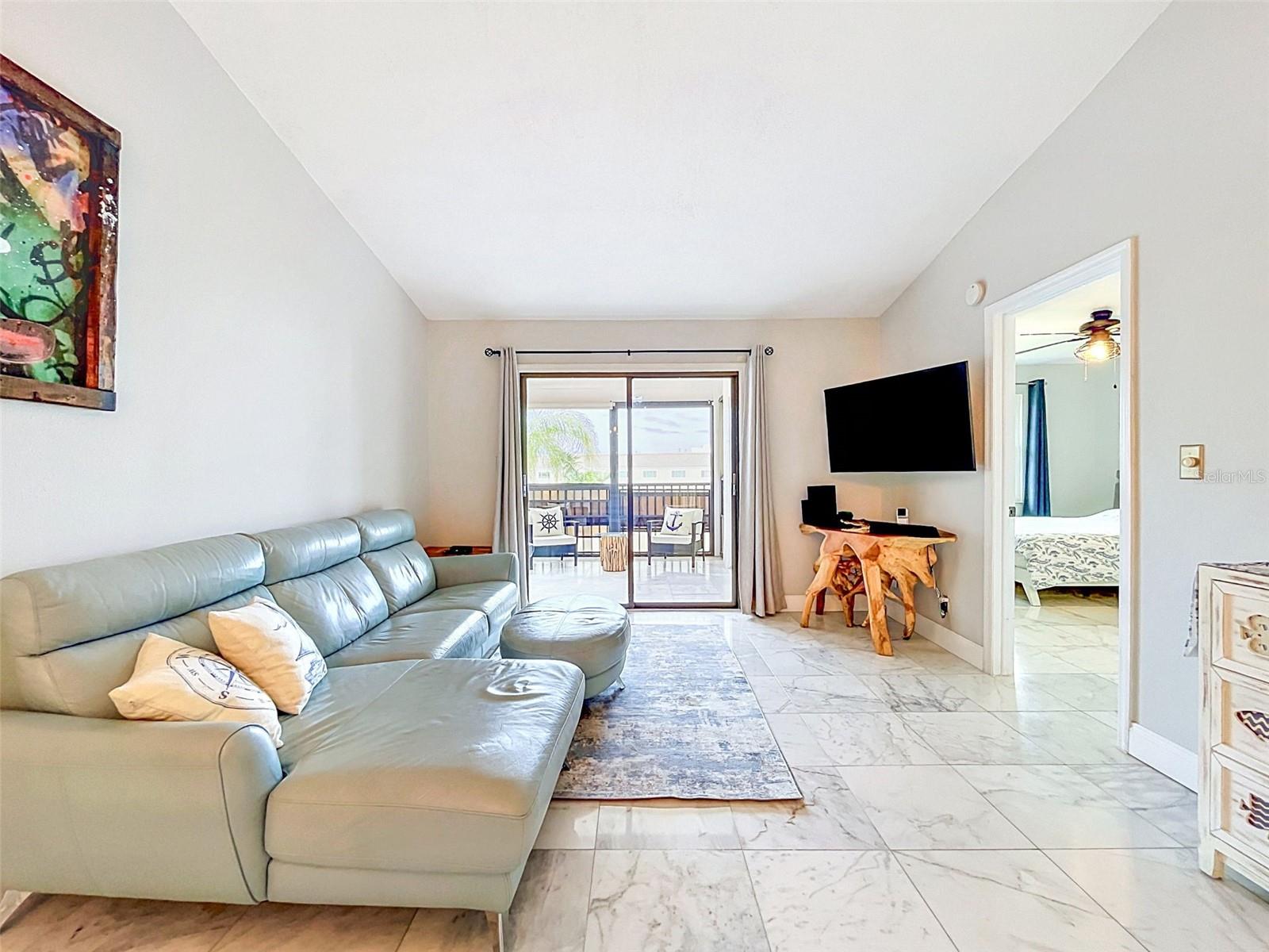 HARBOR POINTE CONDO - Residential