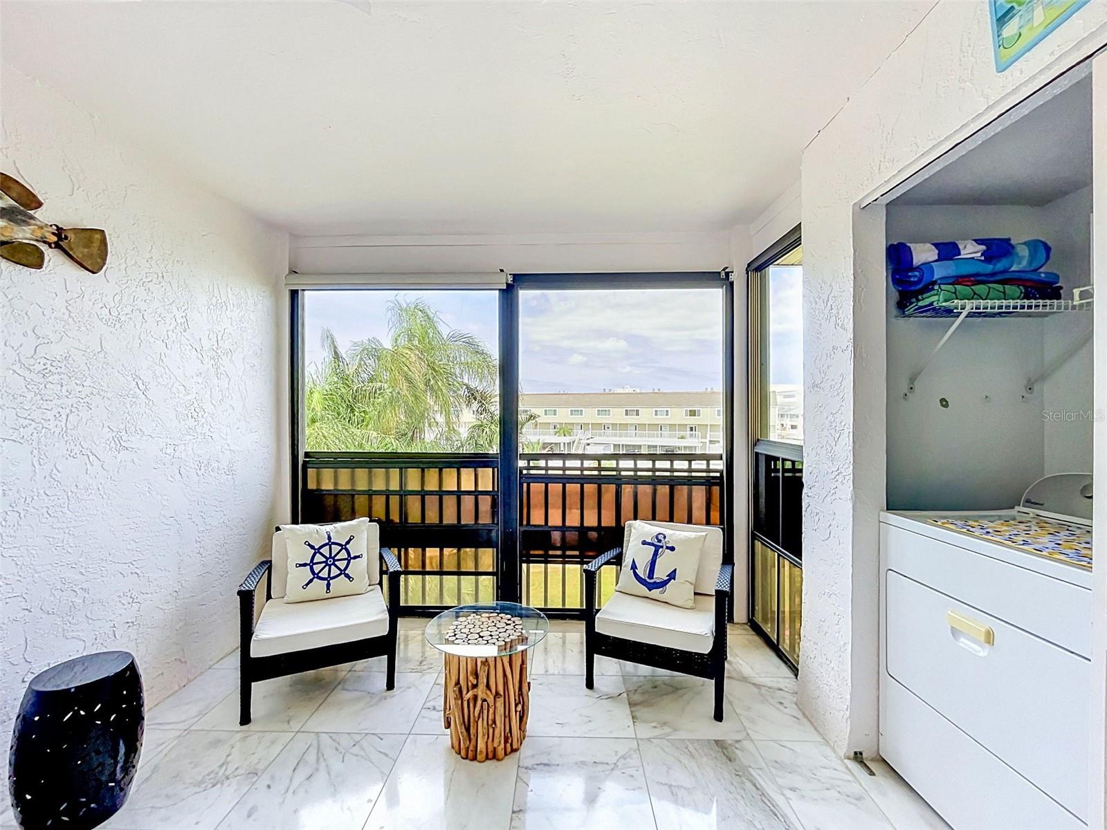 HARBOR POINTE CONDO - Residential