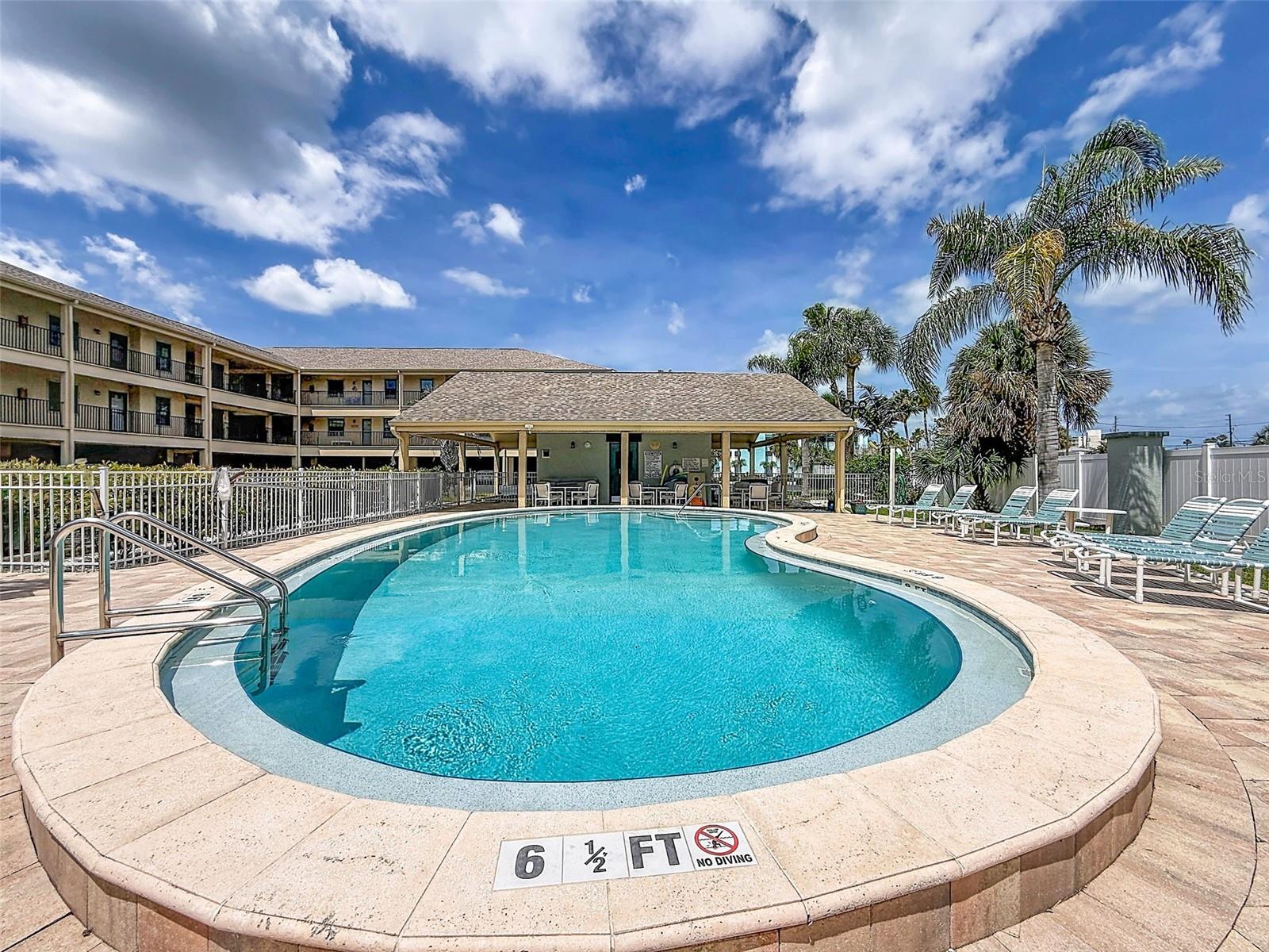 HARBOR POINTE CONDO - Residential