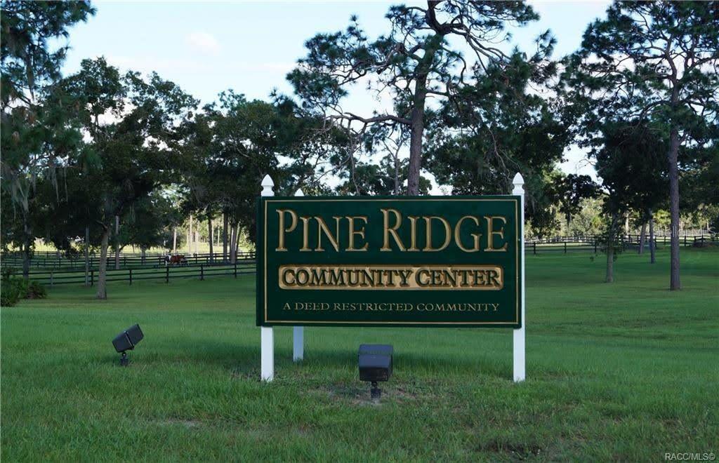 PINE RIDGE - Land