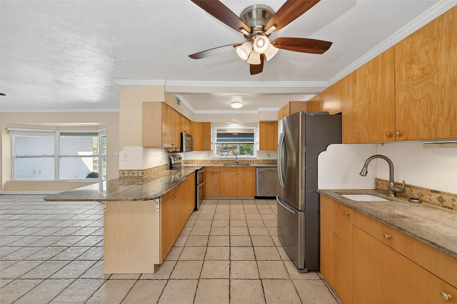 KENSINGTON PARK - Residential