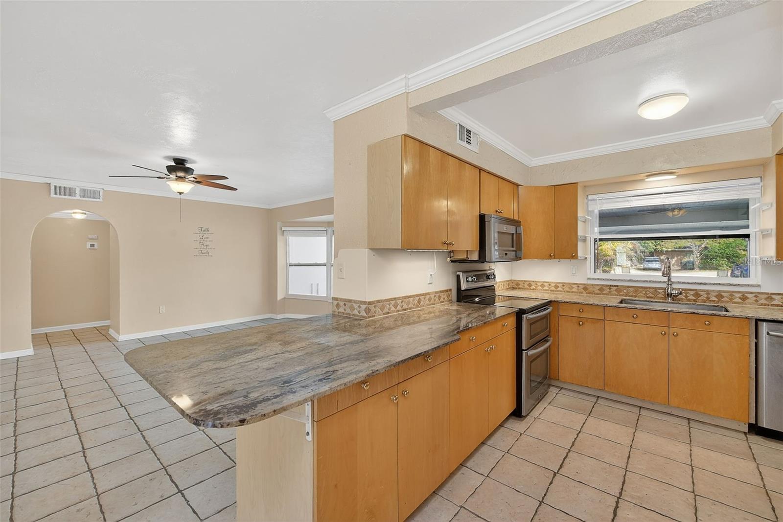 KENSINGTON PARK - Residential