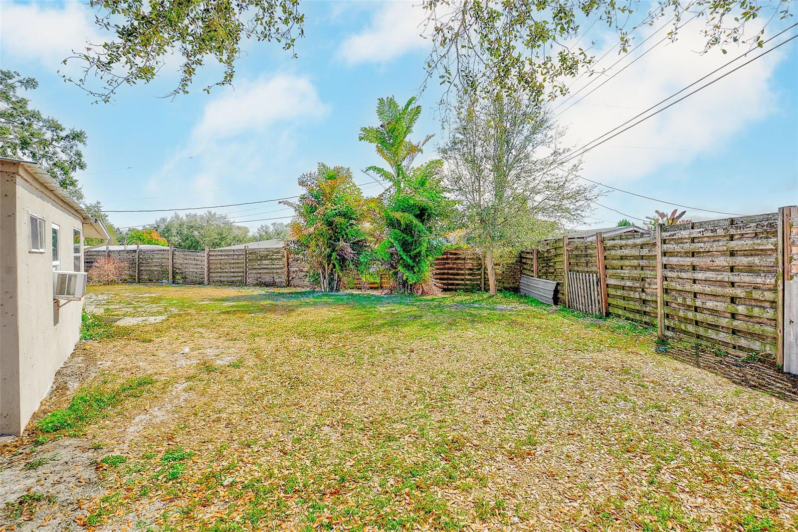 KENSINGTON PARK - Residential