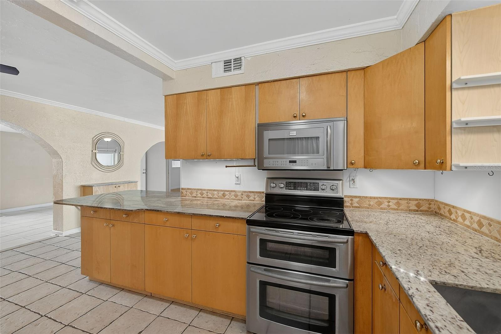 KENSINGTON PARK - Residential