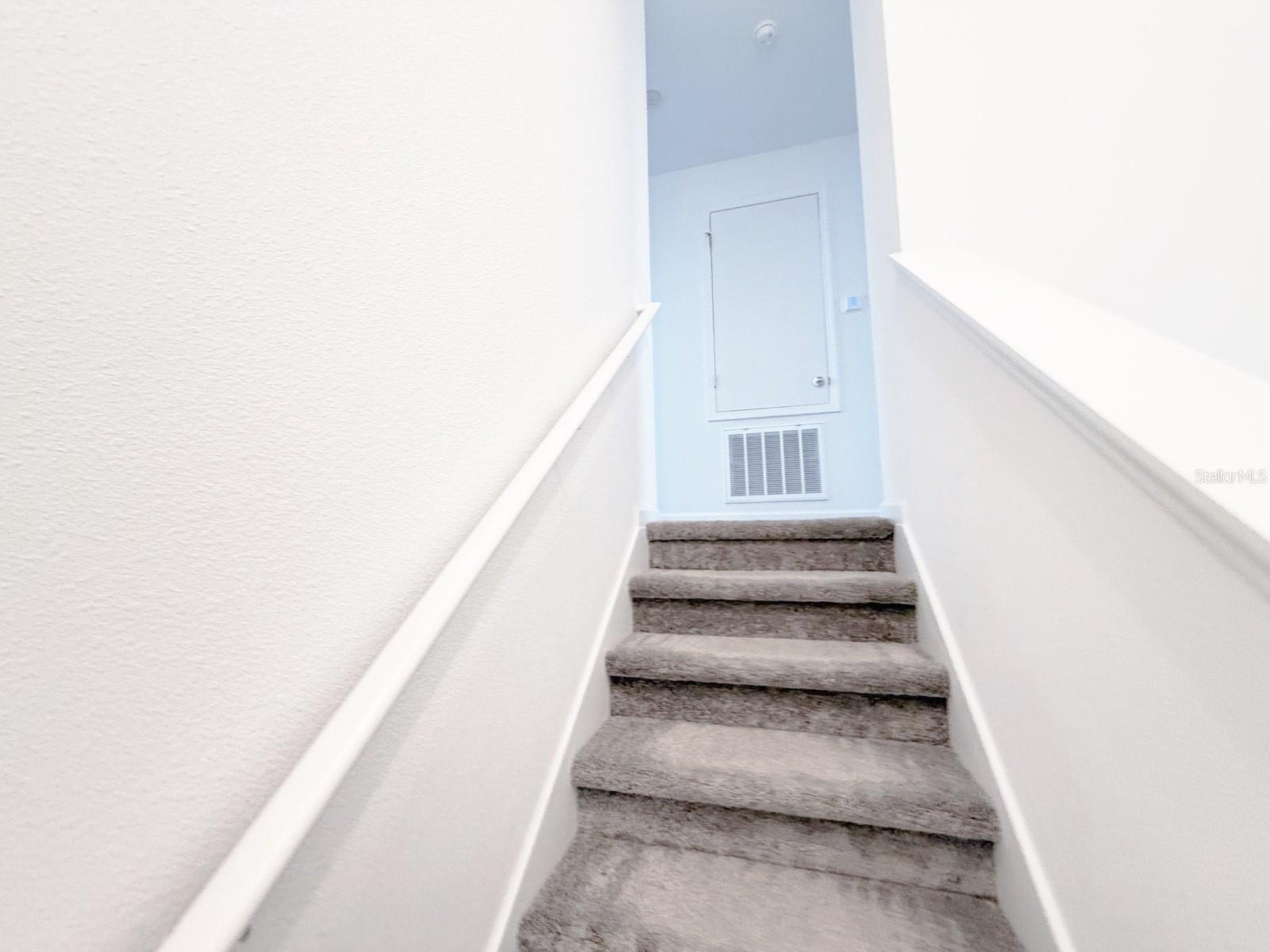 CHAMPIONS POINT - Residential Lease