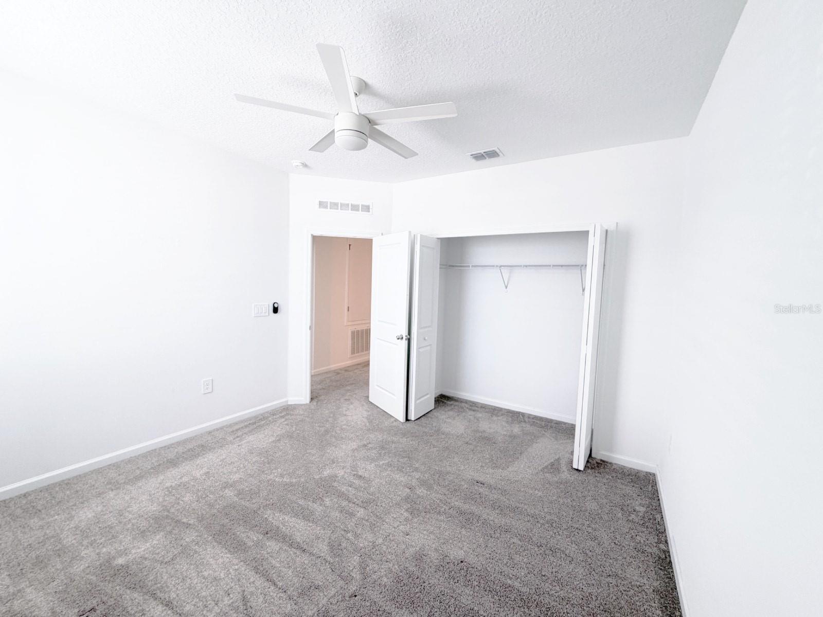 CHAMPIONS POINT - Residential Lease