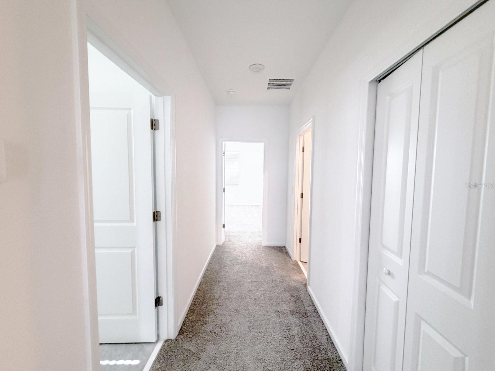 CHAMPIONS POINT - Residential Lease