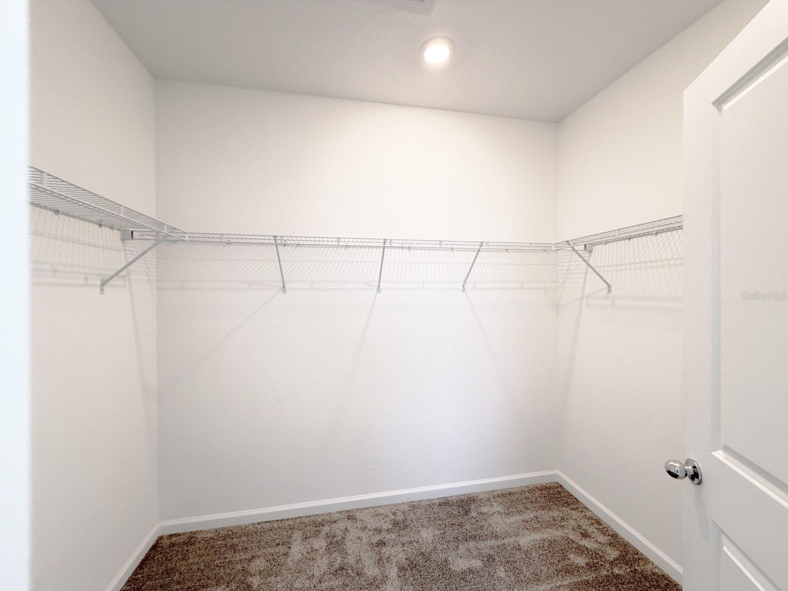 CHAMPIONS POINT - Residential Lease