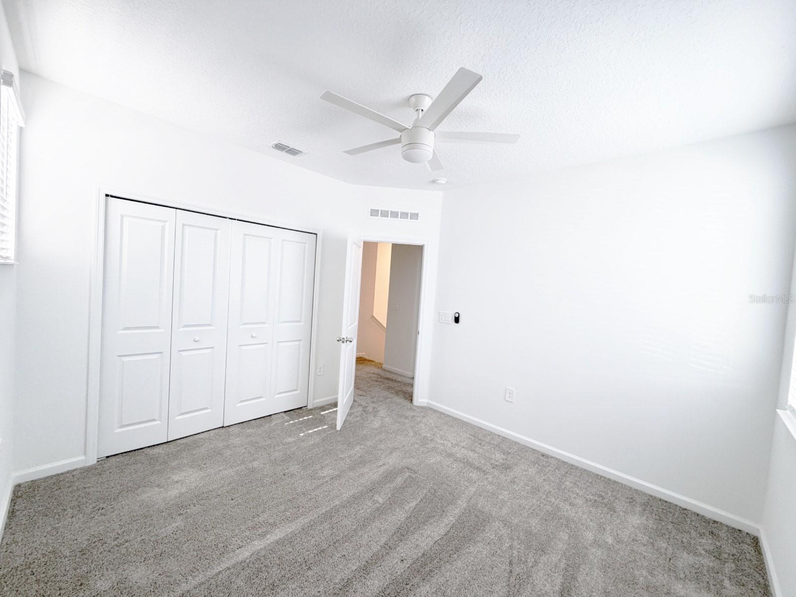 CHAMPIONS POINT - Residential Lease