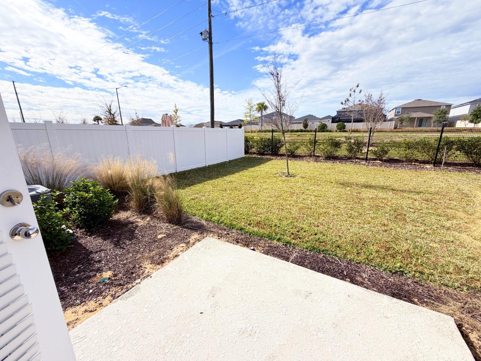 CHAMPIONS POINT - Residential Lease