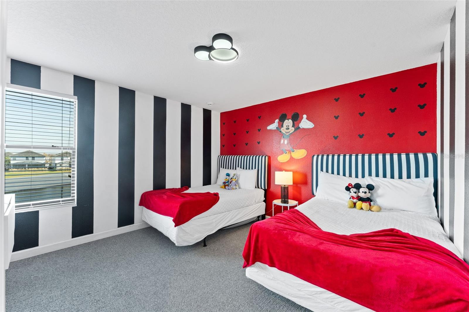 STOREY LAKE PH 3 - Residential