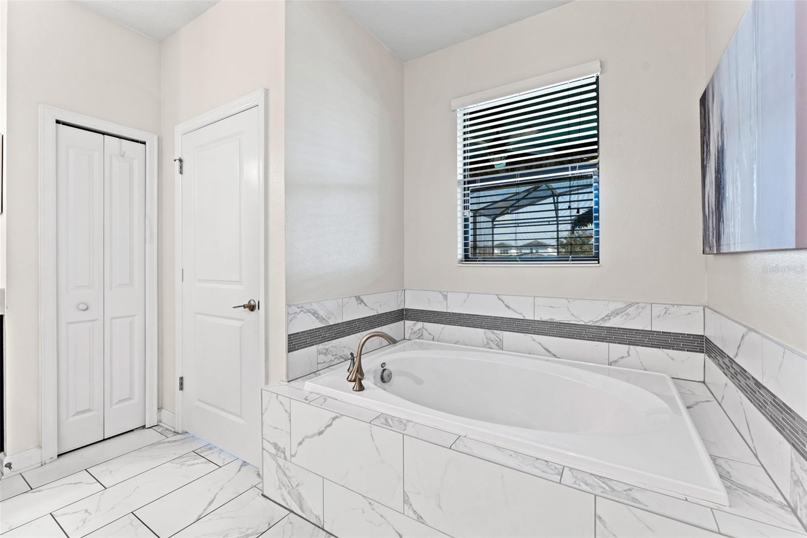 STOREY LAKE PH 3 - Residential