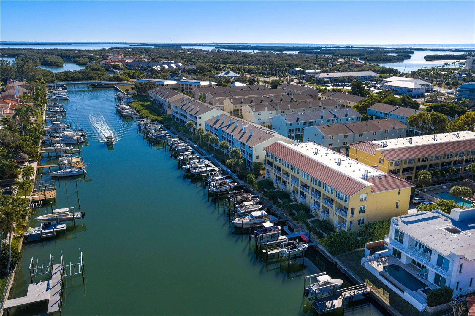 TIERRA SOUND TWNHMS - Residential