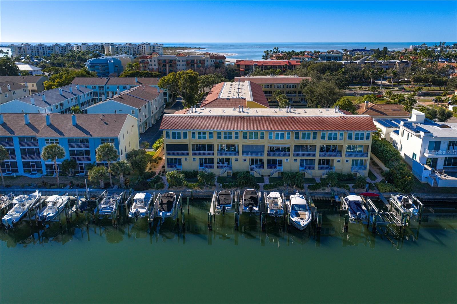 TIERRA SOUND TWNHMS - Residential