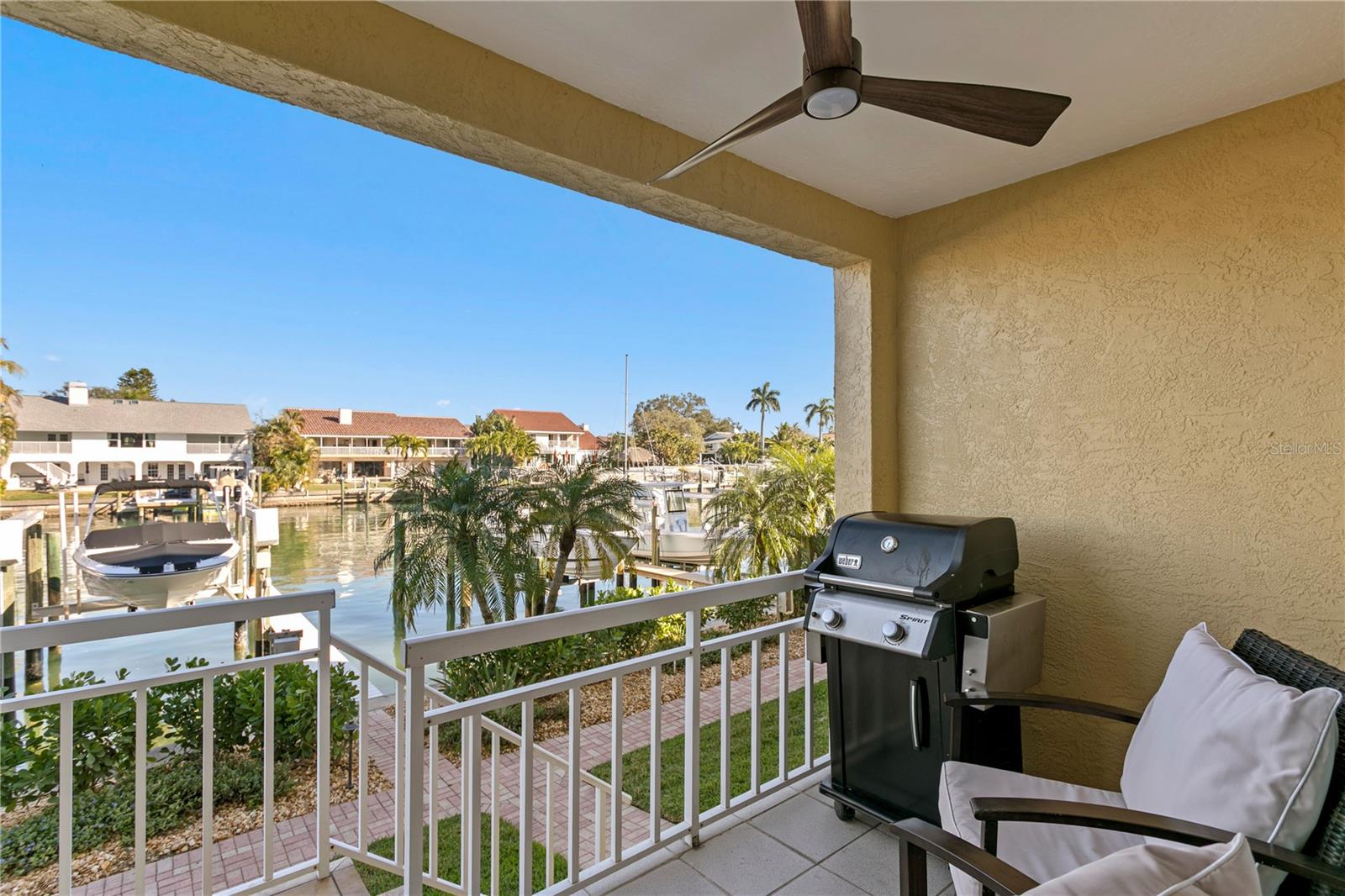 TIERRA SOUND TWNHMS - Residential