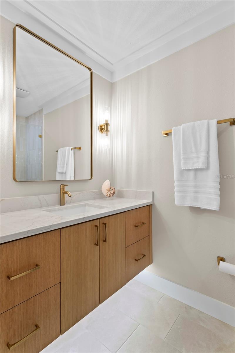 TIERRA SOUND TWNHMS - Residential